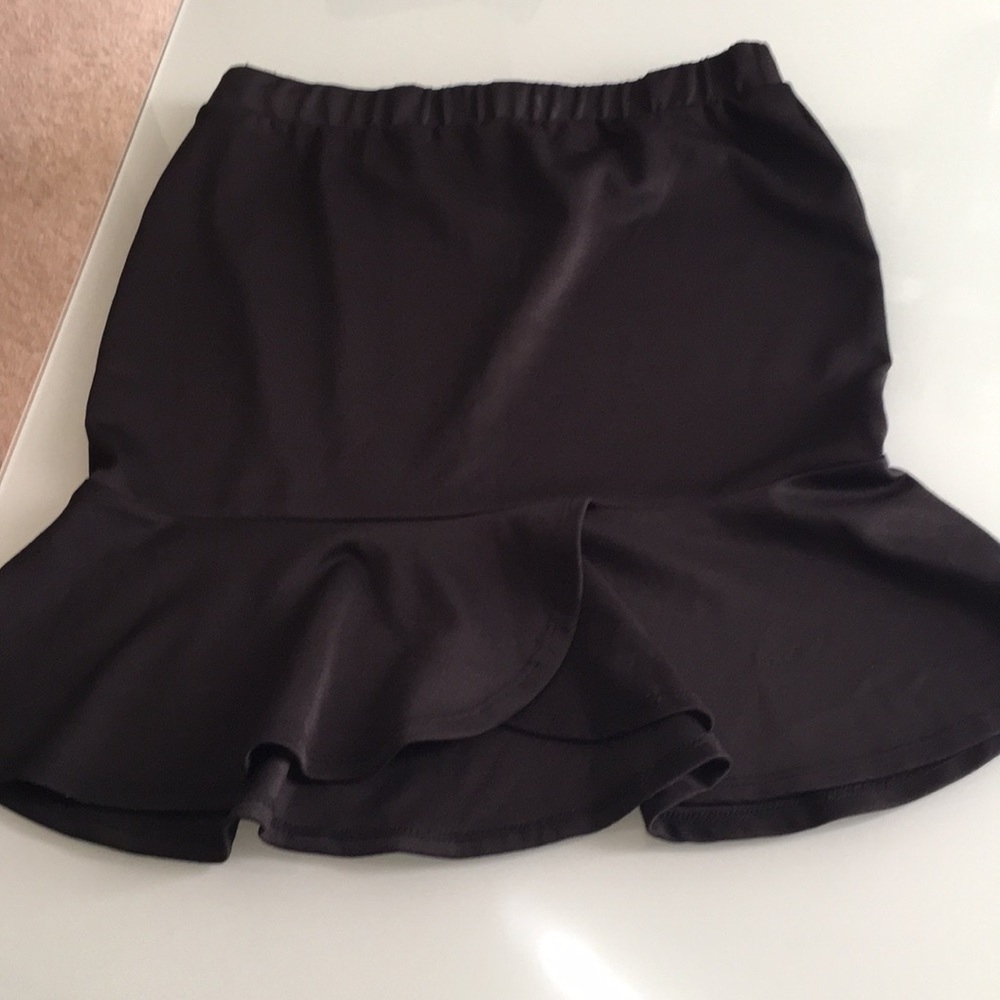 Ruffle skirt